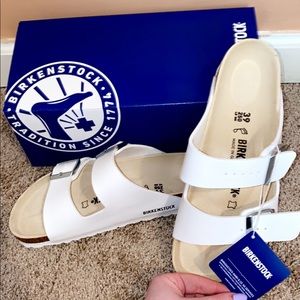 SOLD ! Arizona Birkenstocks